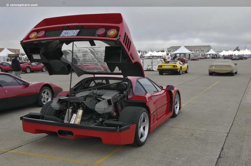 Mid mounted V8 so its like a rear hood that opens on the F40 Photo:conceptcarz