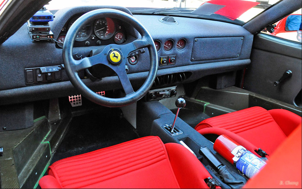 F40 interior  Photo: pinthiscars