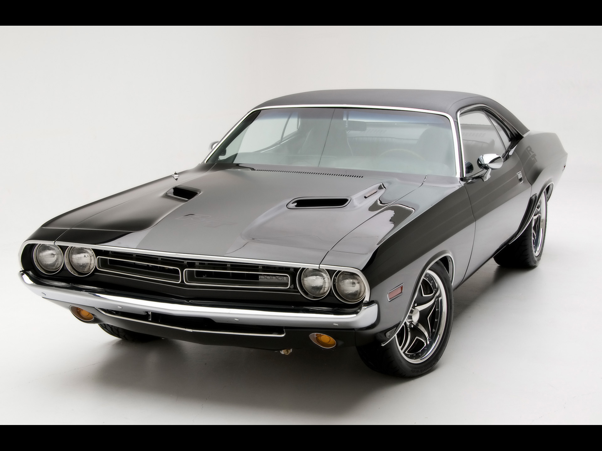 1971 Dodge Challenger Photo: Pinthiscars 7/17 