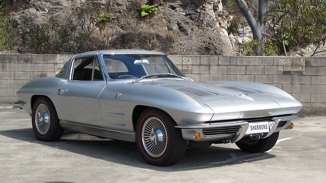 799957-131017-chevrolet-corvette-stingray