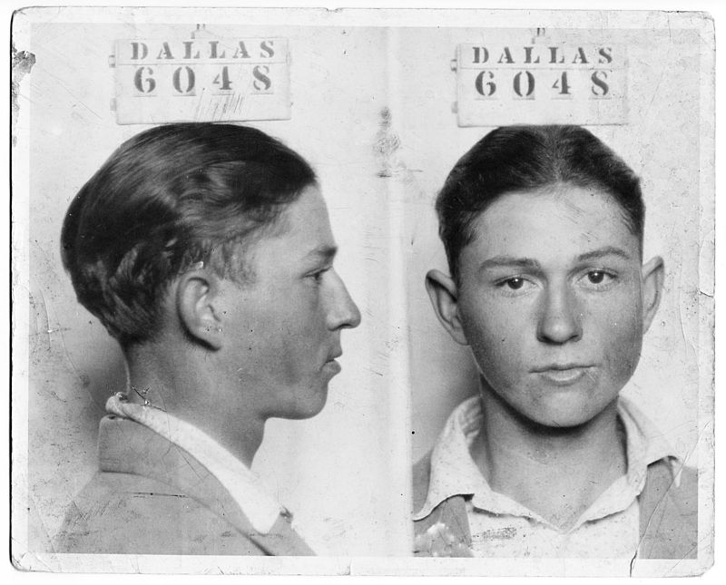 Clyde_Champion_Barrow_Mug_Shot_-_Dallas_6048